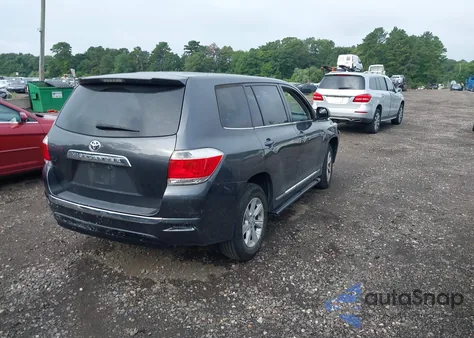 2013 Toyota Highlander z USA, uszkodzony, nr VIN 5TDZA3EH7DS043693